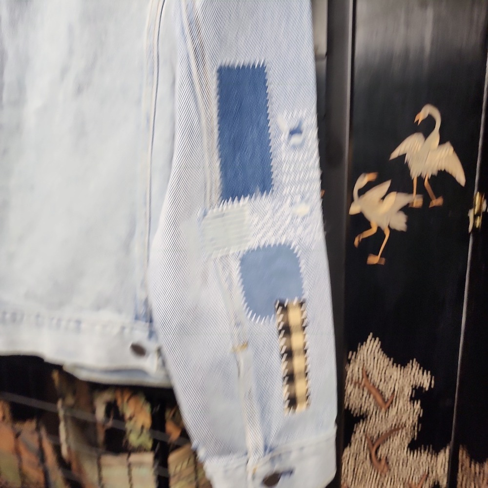 The Levi's Premium Sashiko Stitch Patchwork Trucker Jacket (Style #723340789) S - Picture 8 of 8